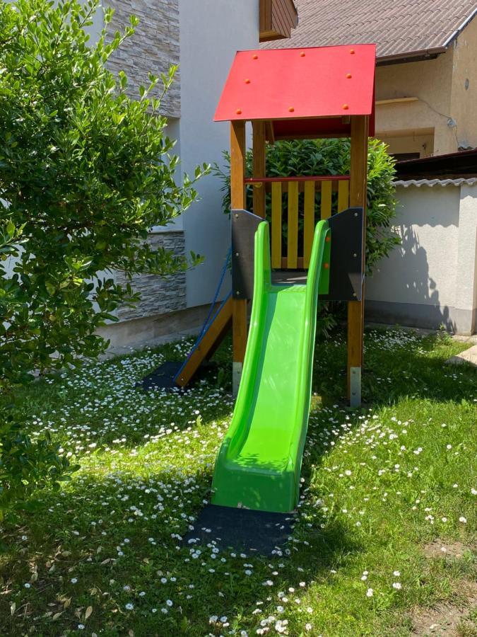 Magyar Apartman Iii. Hajduszoboszlo Exterior foto