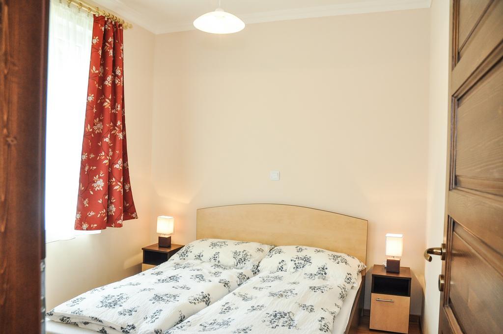 Magyar Apartman Iii. Hajduszoboszlo Exterior foto