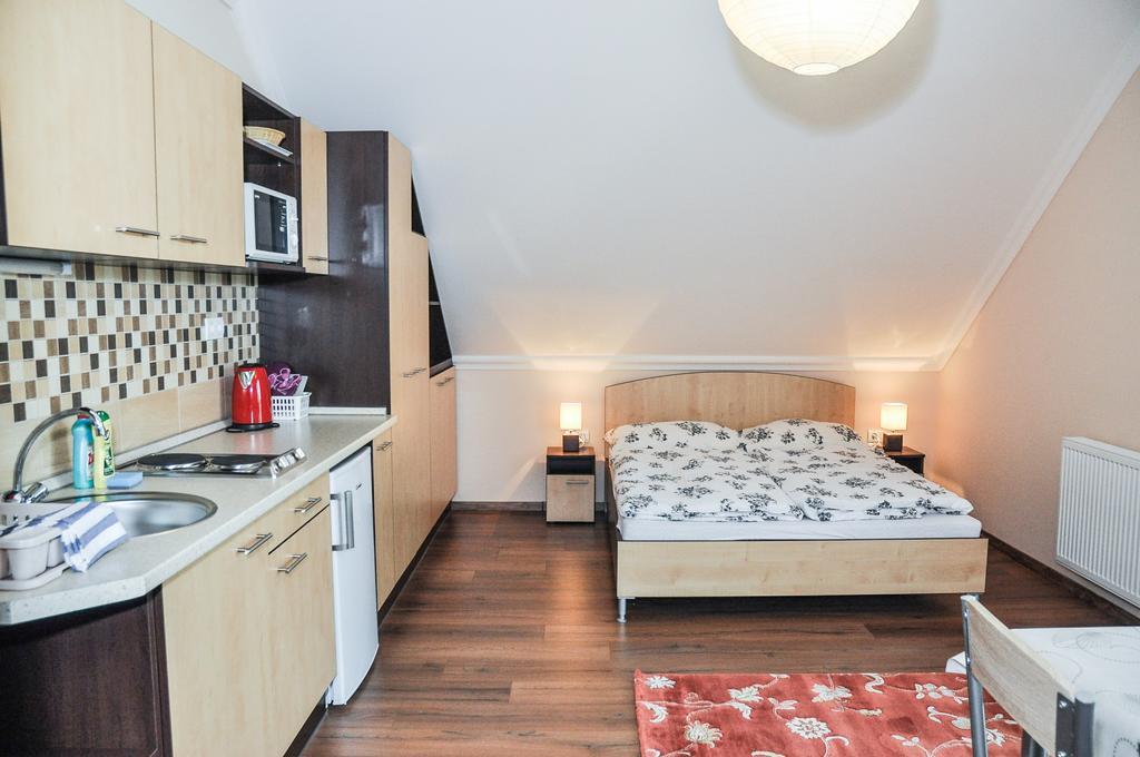 Magyar Apartman Iii. Hajduszoboszlo Exterior foto